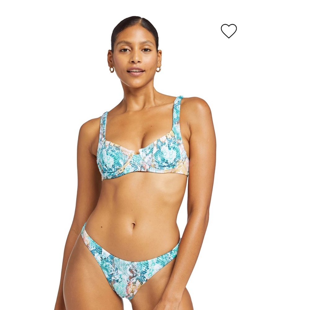 NWT Vitamin A Demi Underwire bandeau Bikini Top, size small